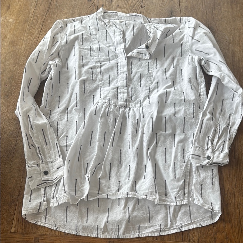 Lou & Grey White Blouse with Black Stripe Print